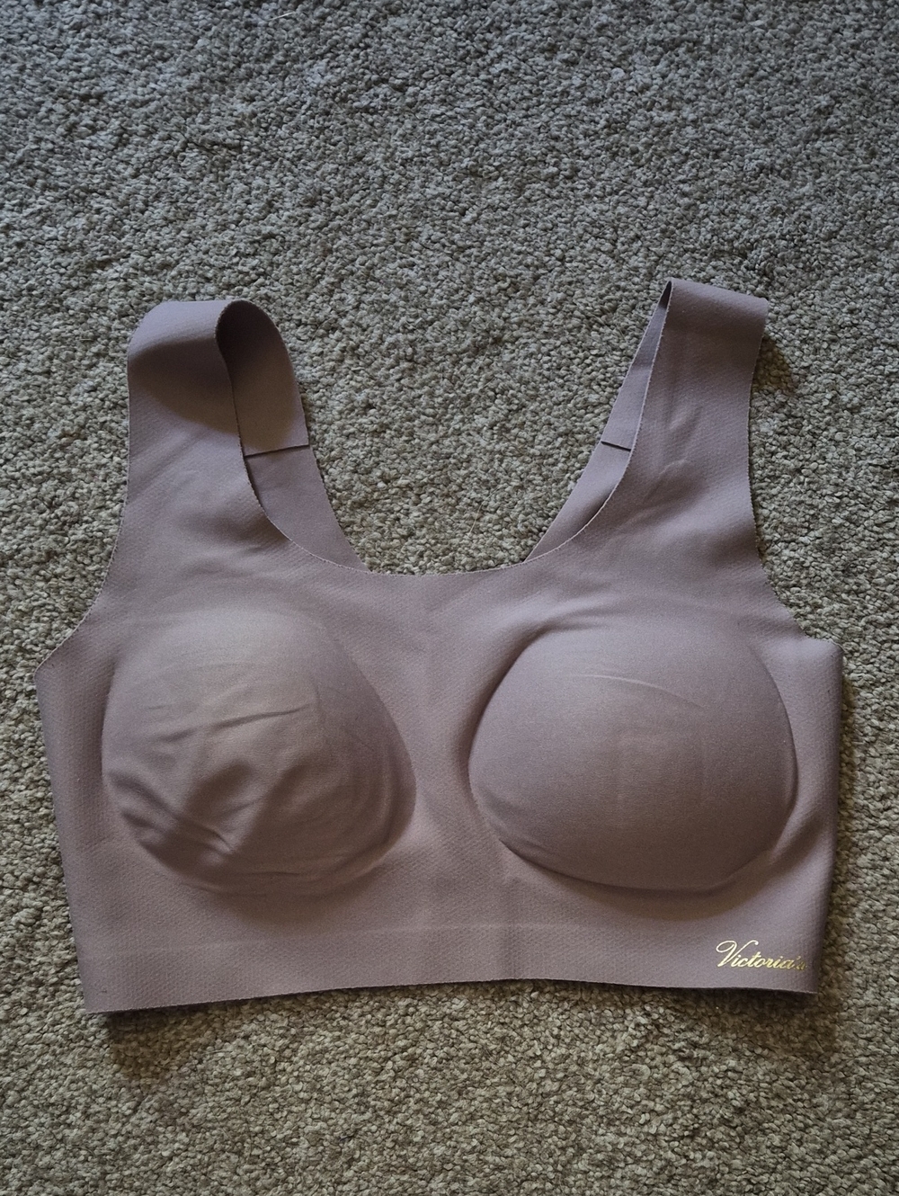 Victoria's Secret seamless molded bra in mauve XS